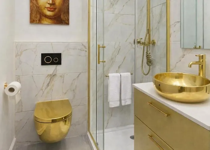 Hanza Tower Original 23 Pool & Lägenhet *